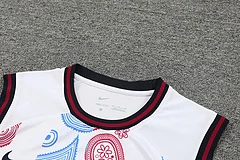 2024-25 Barcelona training vest view 8
