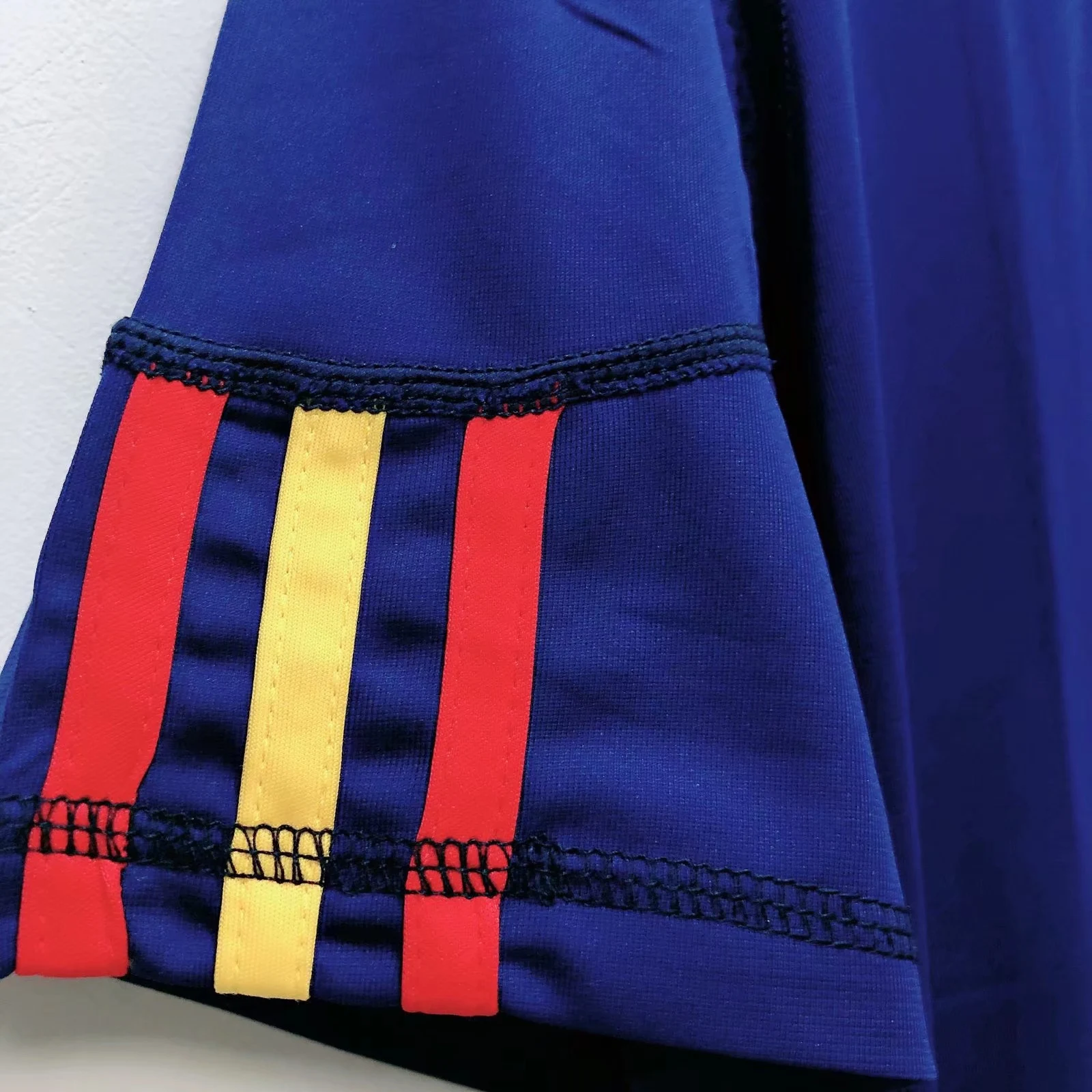 2010 Spain Away Retro Jersey view 3